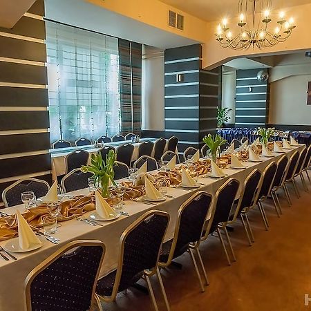 Hotel 212 Варшава Экстерьер фото