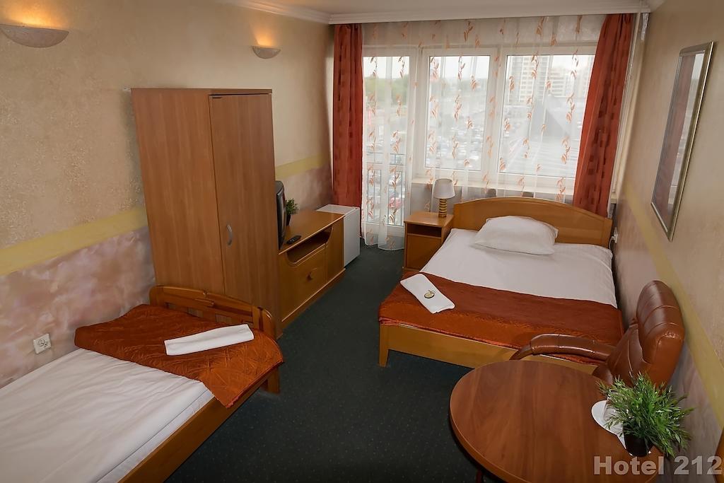 Hotel 212 Варшава Экстерьер фото