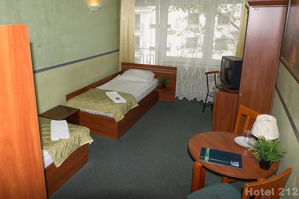Hotel 212 Варшава Экстерьер фото